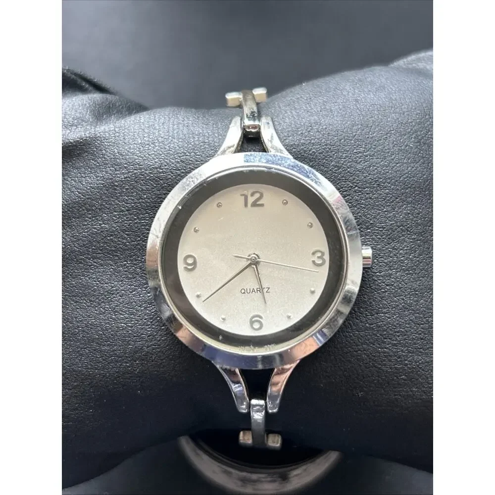 Silver Tone Women’s Quartz Watch